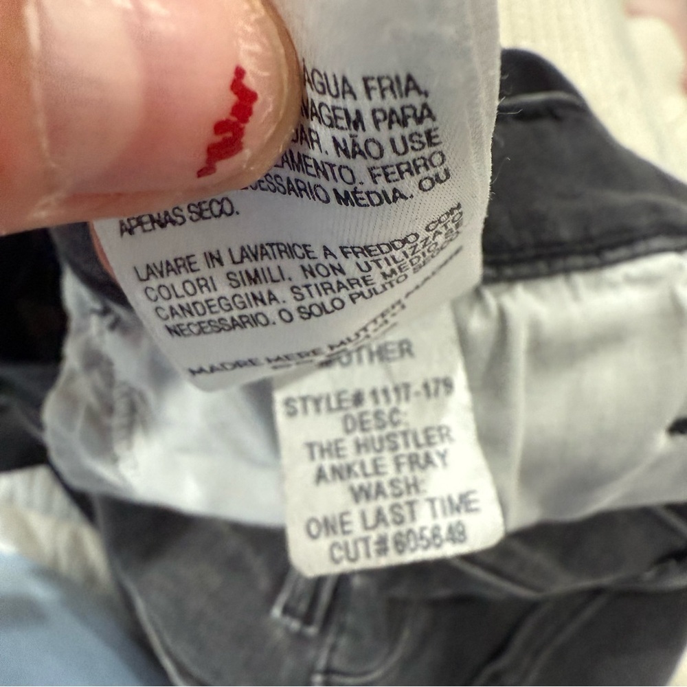 Mother Jeans The Hustler Ankle Fray in One Last Time - Picture 8 of 8